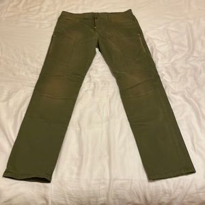 Men’s True Religion Jeans Moto jeans/pants style, 32 x 31.5, Army green.
